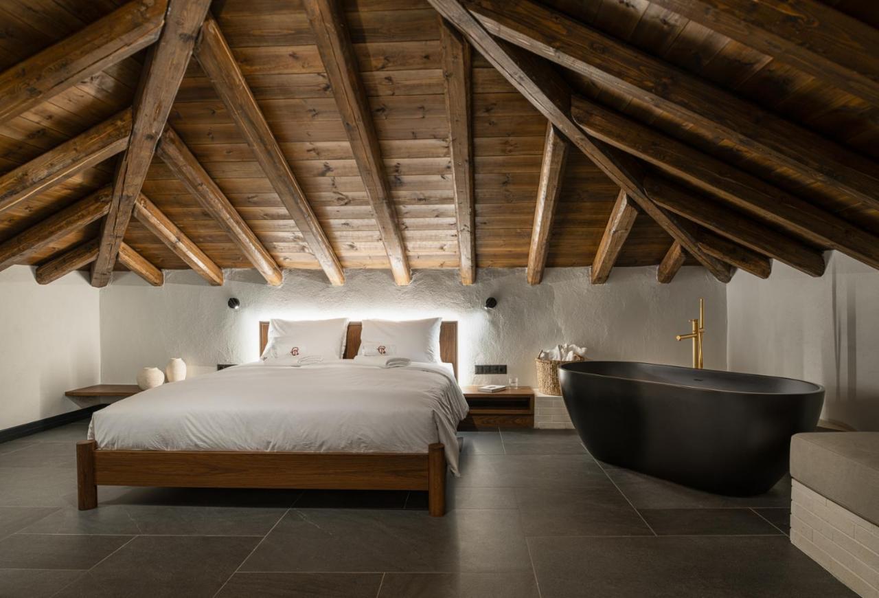Unedo All Seasons Boutique Hotel 팔라이오스 판텔레이몬 외부 사진