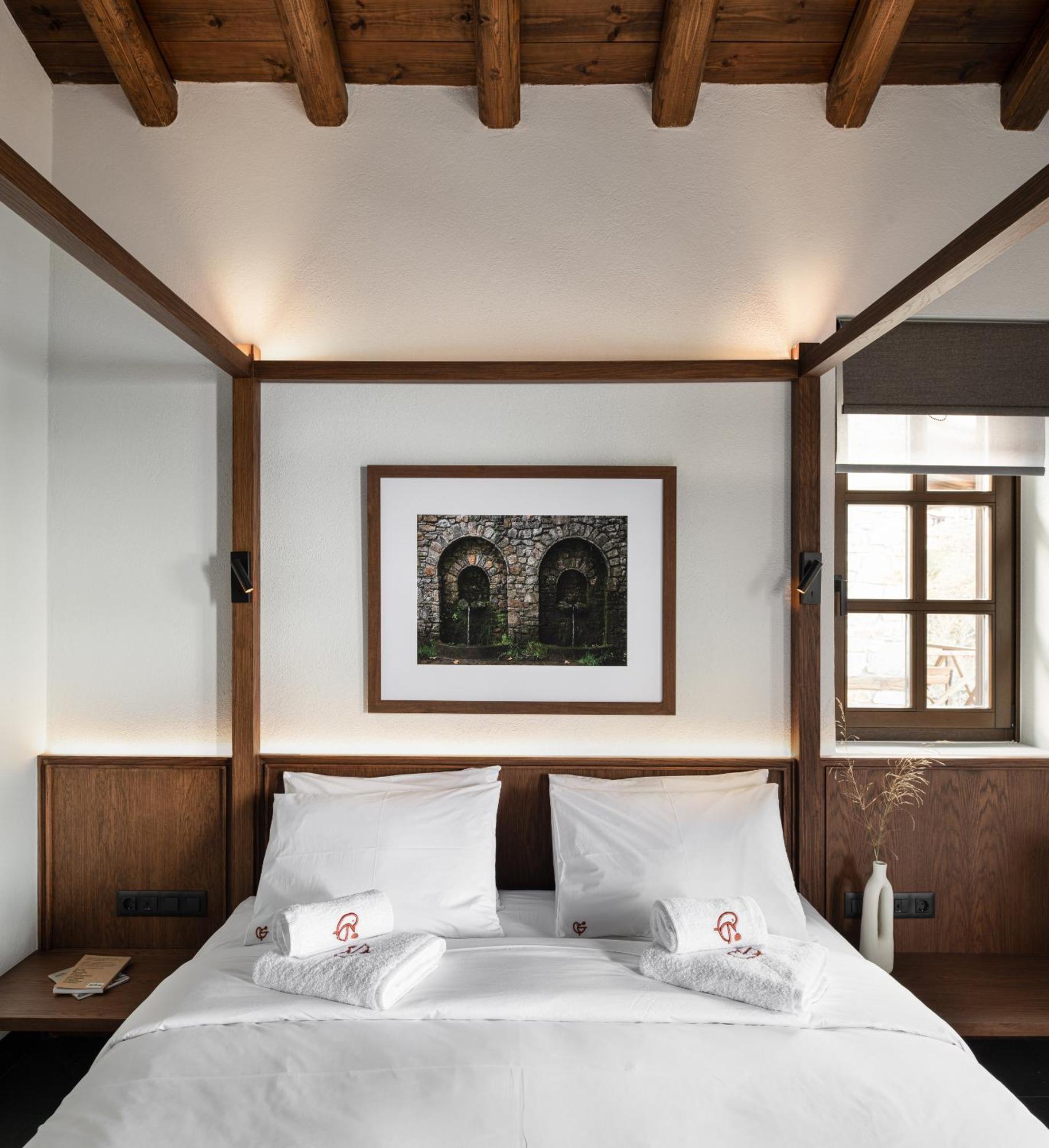 Unedo All Seasons Boutique Hotel 팔라이오스 판텔레이몬 외부 사진