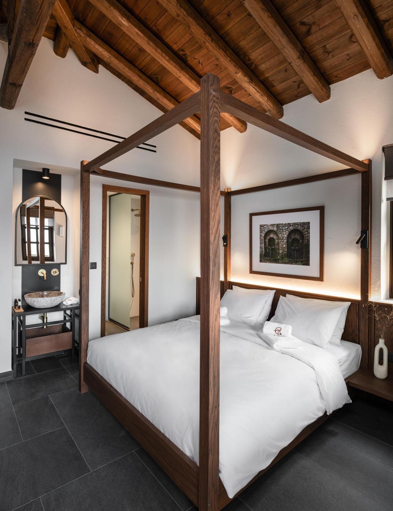 Unedo All Seasons Boutique Hotel 팔라이오스 판텔레이몬 외부 사진