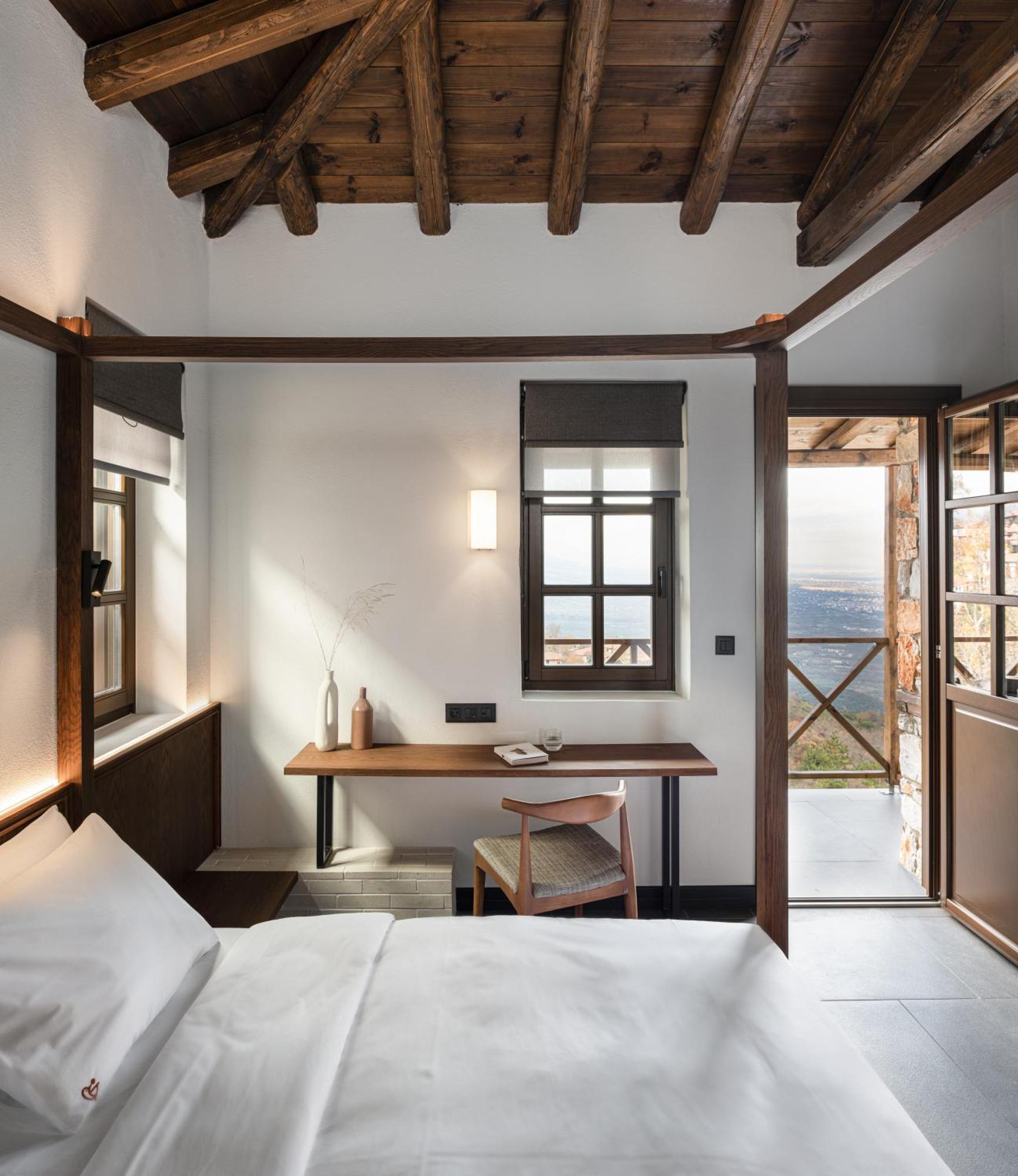Unedo All Seasons Boutique Hotel 팔라이오스 판텔레이몬 외부 사진